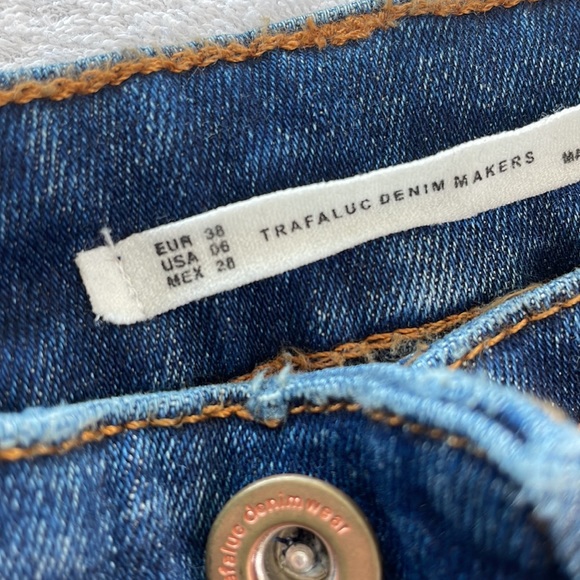 Zara Trafaluc Raw Hem Distressed Skinny Jean Size 6 - Picture 9 of 9
